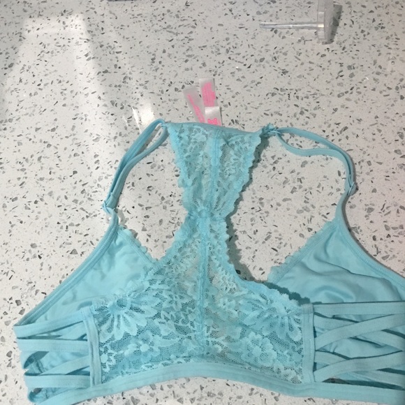 bundle of bralettes - Picture 2 of 3